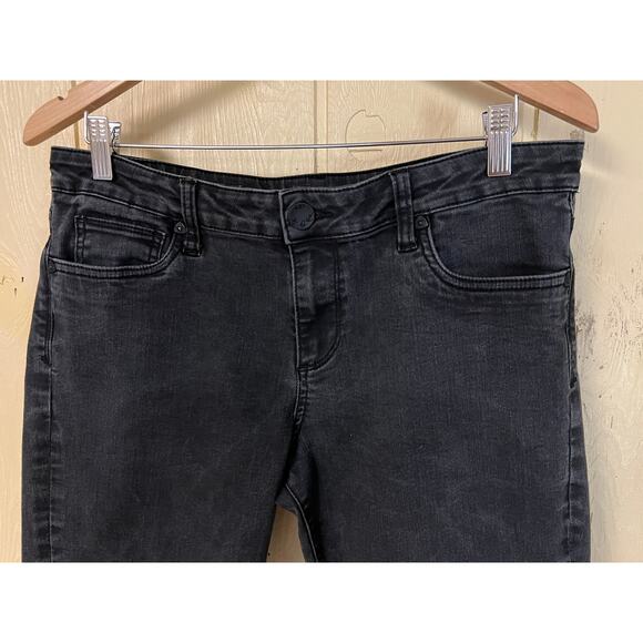 Kut From the Kloth 12 Short Fray Hem 12S 12P Baby Bootcut JEAN Black Distressed - Picture 5 of 9